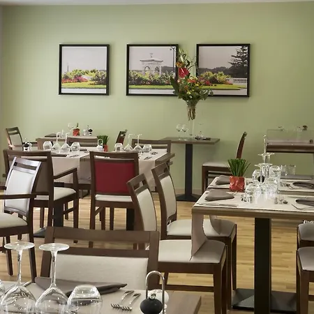 Domitys Le Palmier Du Roi Aparthotel Pau