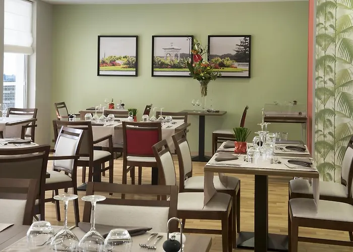 Domitys Le Palmier Du Roi Aparthotel Pau